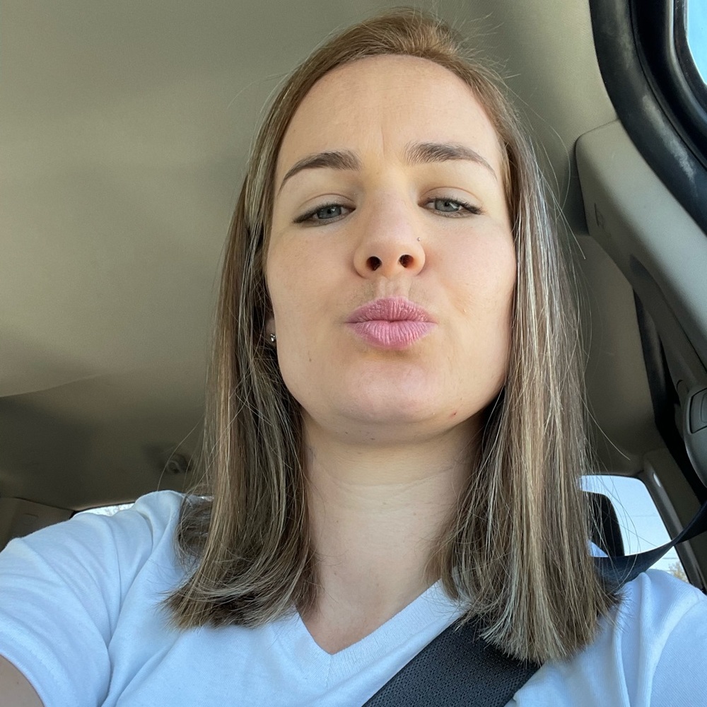 Meet your Posher, Anna